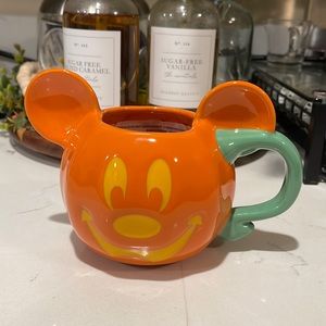2022 Disney Parks Mickey Pumpkin Halloween Holiday Fall Jack O Lantern Mug NEW